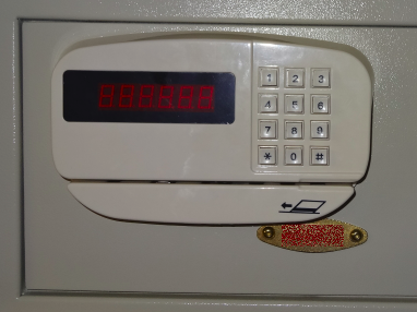 Photo of an ordinary hotel safe